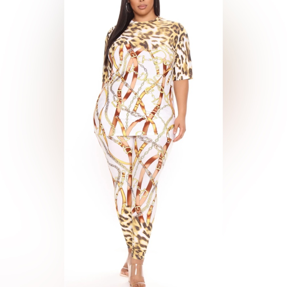 Brand New With Tags Women’s Fashion Nova Mix and Mingle Legging Set Size 1X